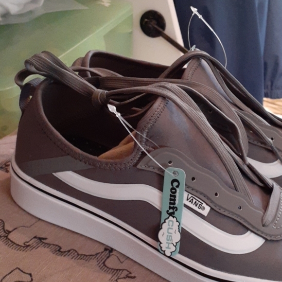 vans with cushion sole